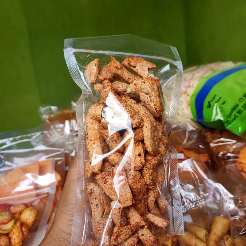 

basreng pedas extra daun jeuk