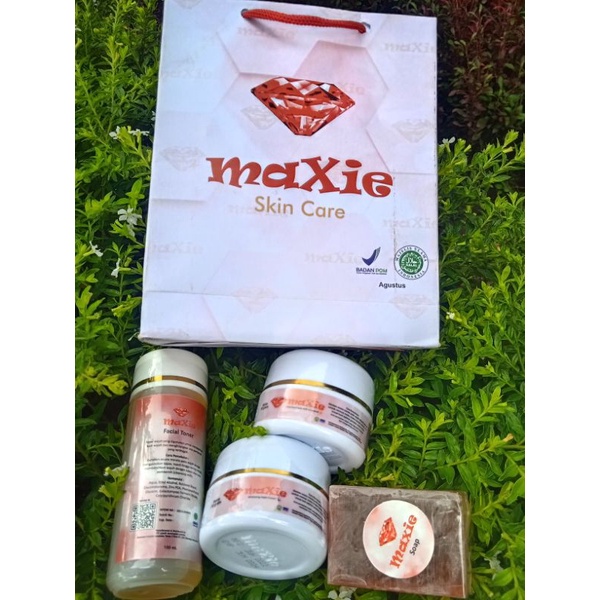 skincare maxiglow