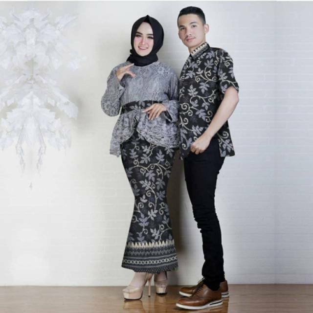 Abu Abu Baju Couple Kondangan Kekinian / 20 Inspirasi Baju ...