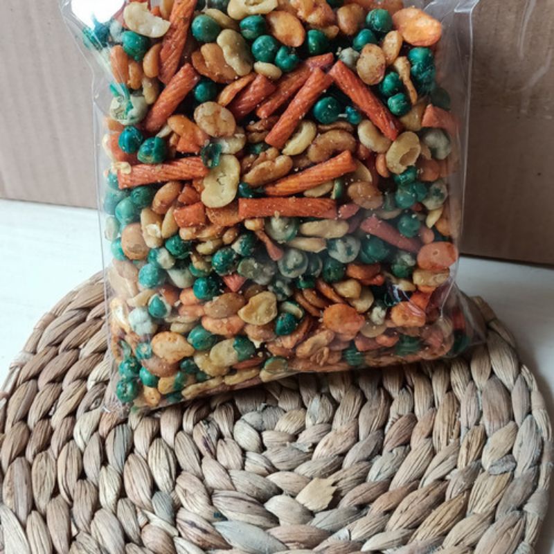 

1Kg Kacang Mix- kacang kangoro 5(lima) macam rasa