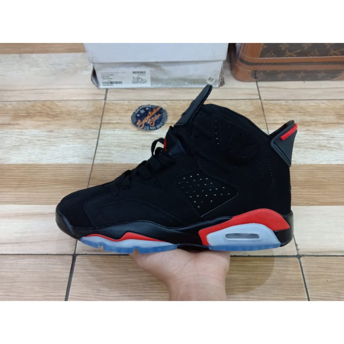 retro 6 bred