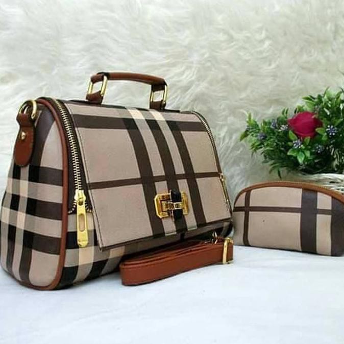 Barang Berkualitas tas wanita burberry yoyo  pouch tas import tas branded tas selempang DISKON