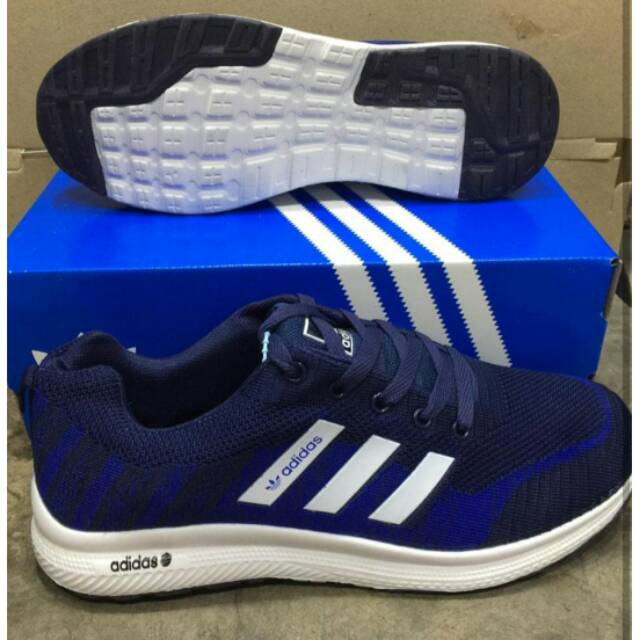 Sepatu sport pria - adidas sneakers casual