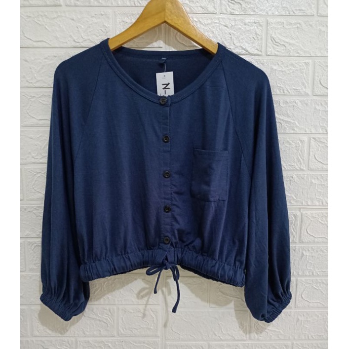 Atasan Wanita Kancing Depan / Atasan Wanita Terbaru / Baju Crop Wanita Kancing Depan / Rezqiano stor
