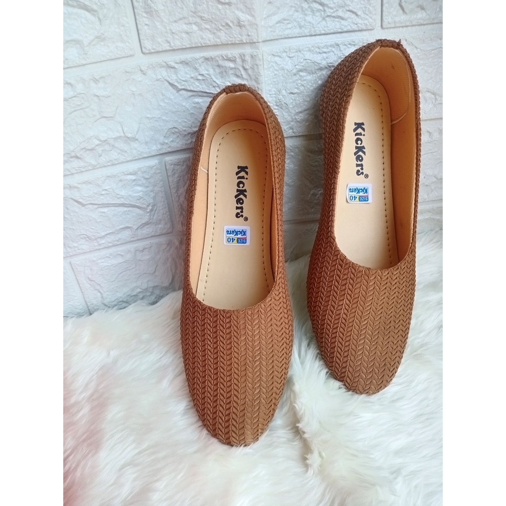 Sepatu Flat Wanita Warna Mocca