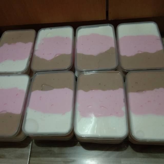 

Ice cream neopolitan