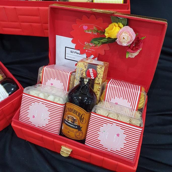 

Paket box hampers parcel kue kering kado ulang tahun 15