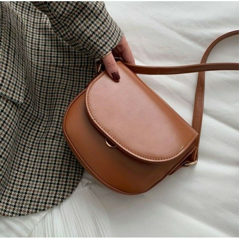 MURAH BANGET!!! TAS SELEMPANG WANITA TAS OVAL SIMPLE MODEL TERBARU DAN TERMURAH