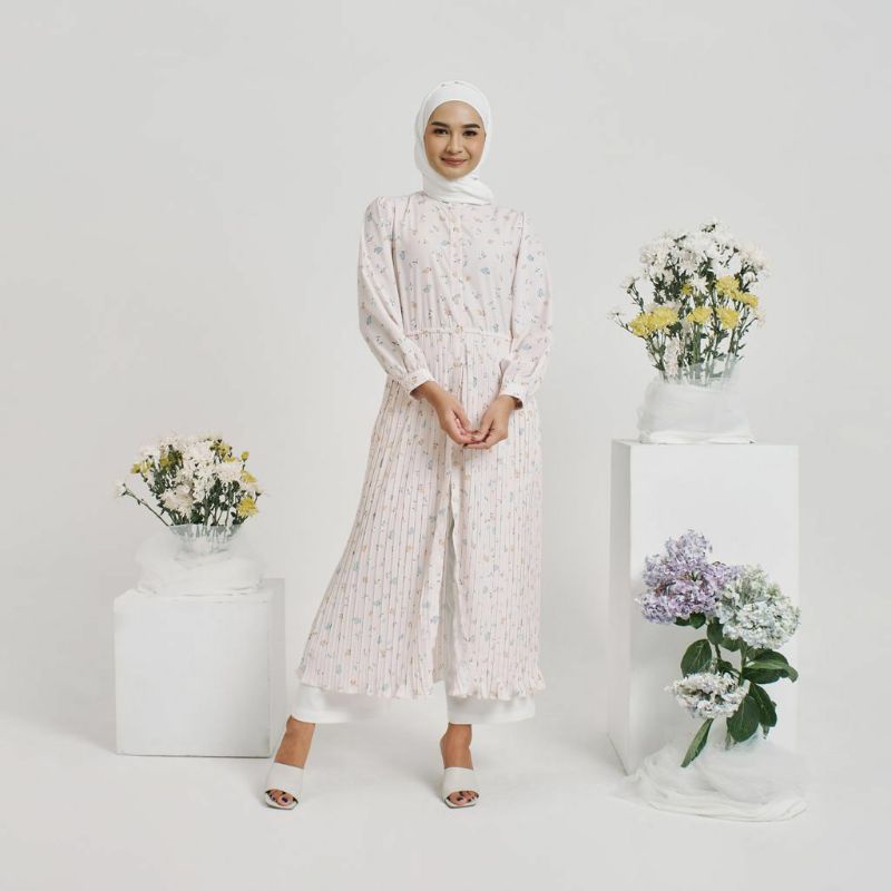 Tania Midi Dress by Giyomi.id | MORINGA