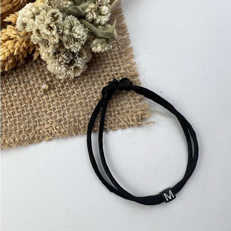 [GROSIR TERMURAH!] GELANG INISIAL HURUF DADU TALI SATIN / KOREA DAN GELANG POLOS-GELANG M