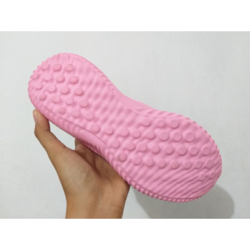 Sepatu Adidas Alphabounce Soft Pink Merah muda Grade Original Sneakers Wanita Sekolah Olahraga Fitnes Gym Zumba Lari Kerja Santai Kado