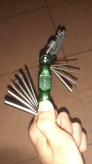 Kunci/ Tool Kit United 15 In 1 Hijau Ada Pemotong Rantainya