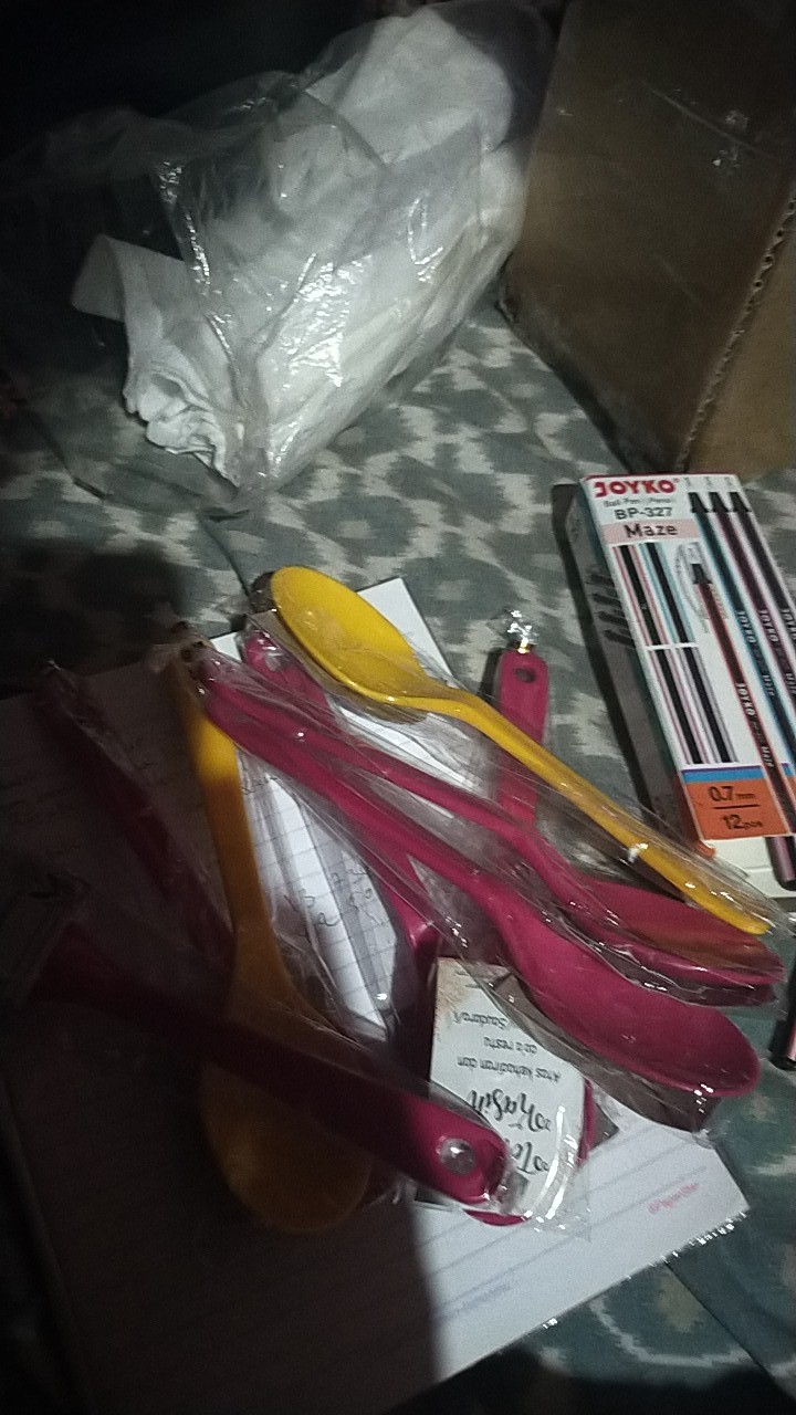 Sendok Melamin Warna  Plastik Free Kut