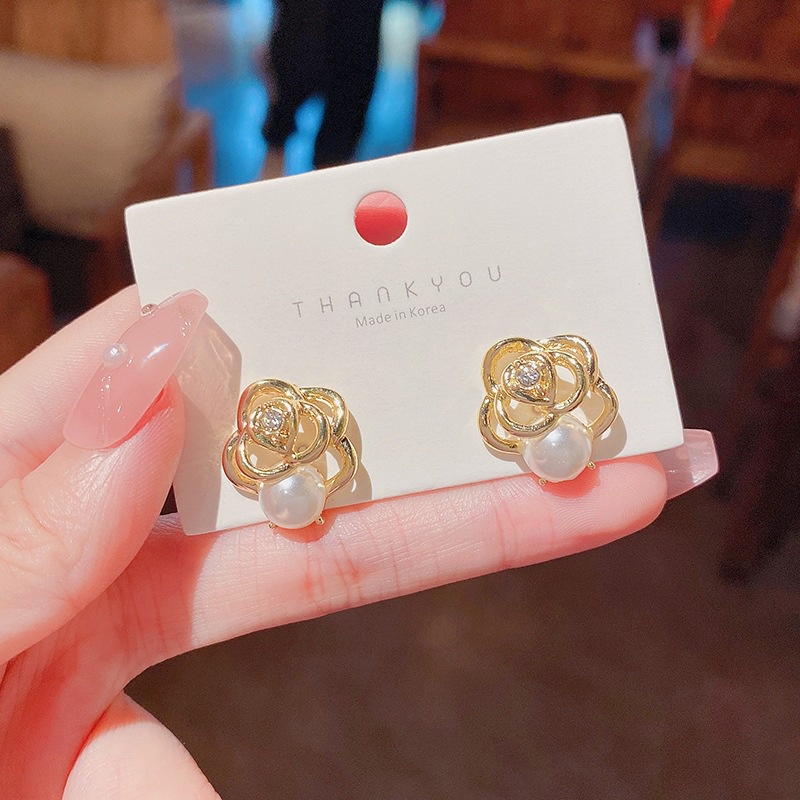 Anting Stud Mutiara Bunga Camellia Gaya Elegan Untuk Wanita