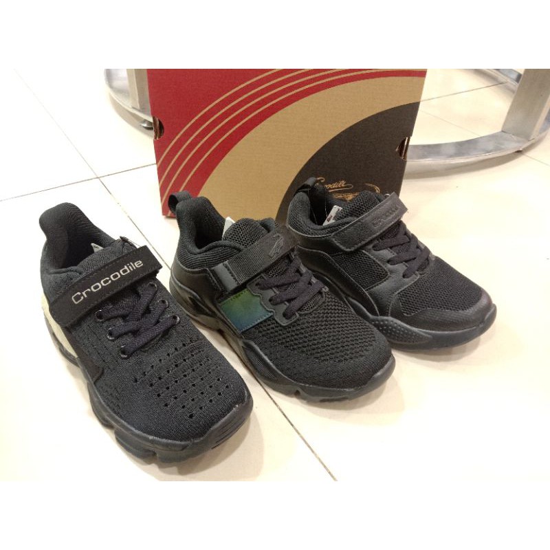 CROCODILE ANAK SEPATU SEKOLAH