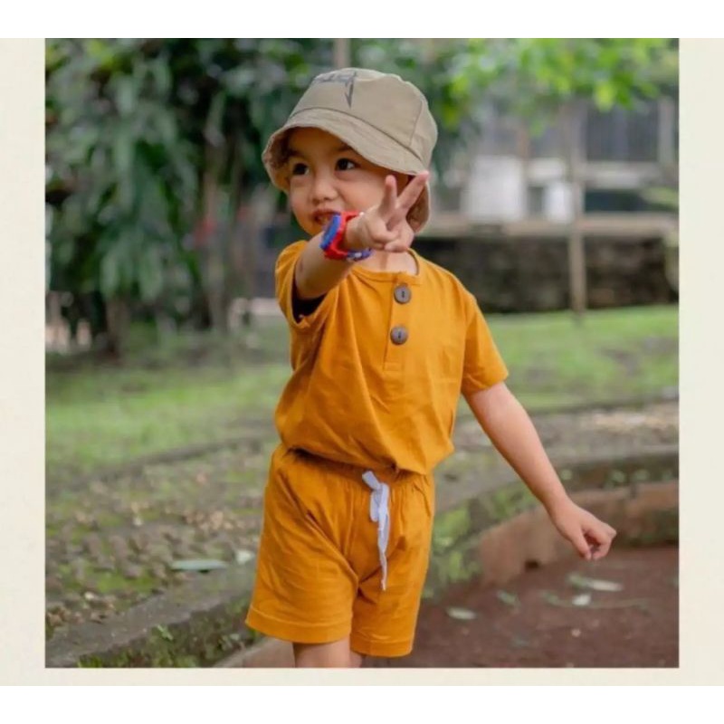 SETELAN KAOS ANAK TERBARU/SET ARSHY KANCING BISA PILIH WARNA 1-5 THN