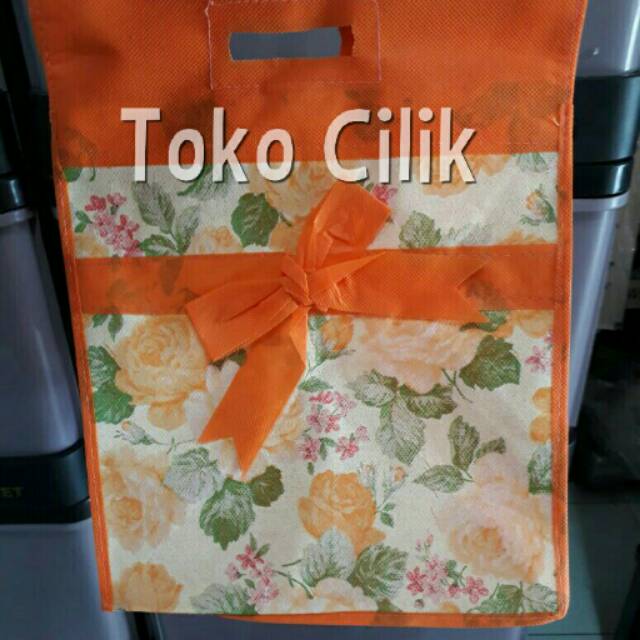 

Goodybag /tas kain /bambu 22cm/kemasan /dus /snack /bahan /mentahan /sedekah