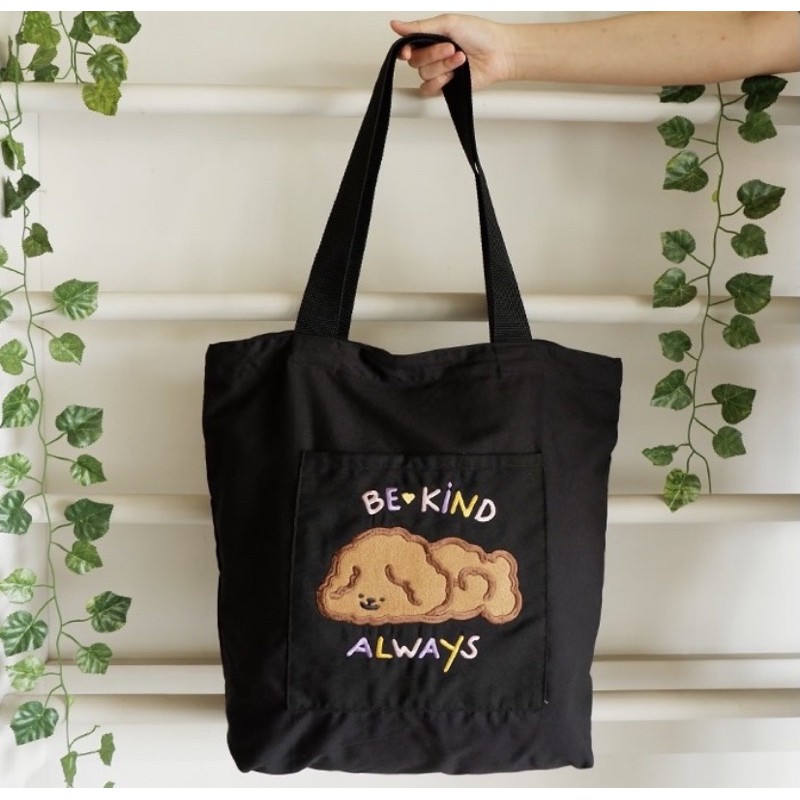 KELLYSANDCO Embroidered Oversize ToteBag be Kind / KELLYSANDCO Totebag / KELLYS AND CO Totebag