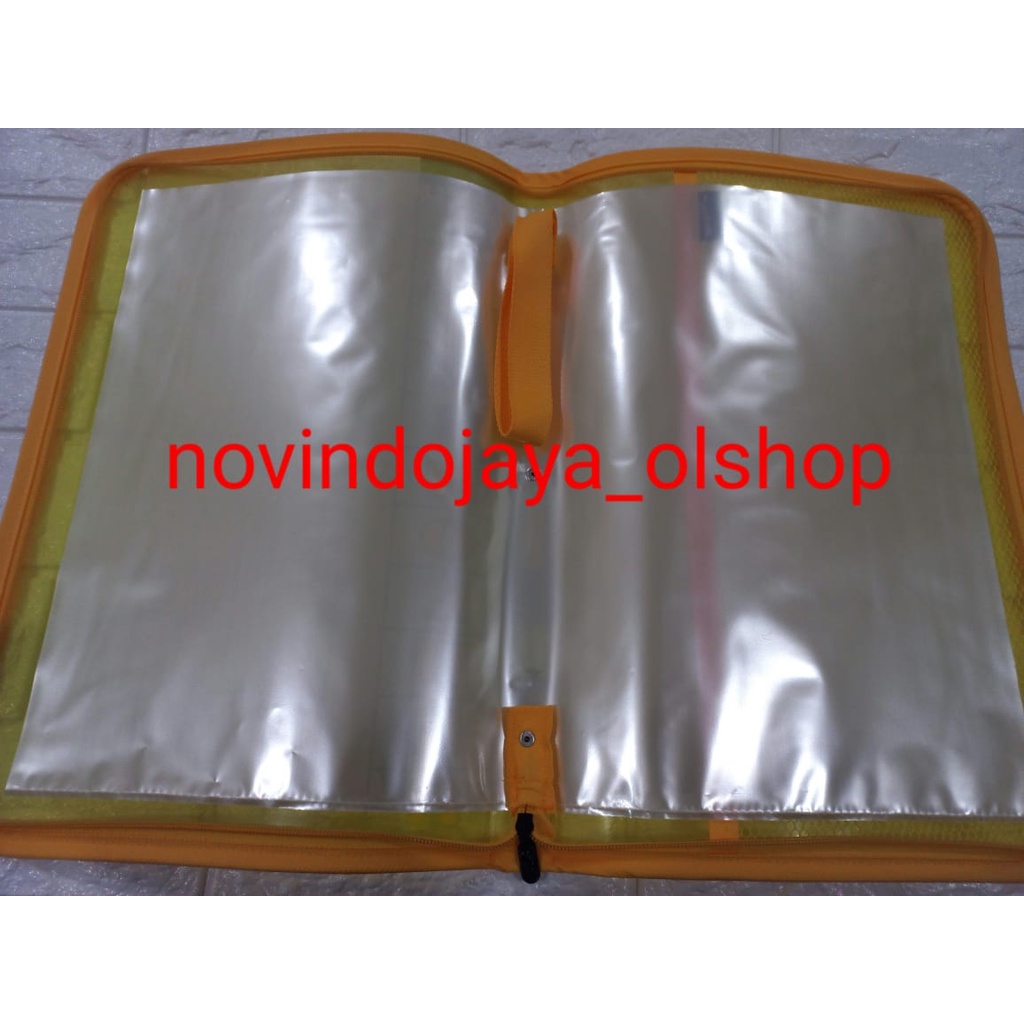 

CLEAR HOLDER ZIPPER RESLETING DOKUMENT KEEPER ISI 20 LEMBAR TOPLA 555 RB9