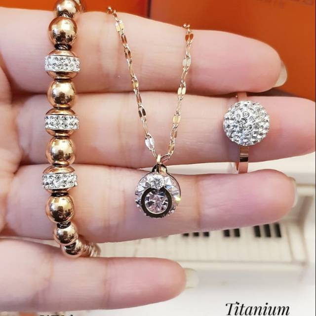 Titanium set perhiasan 2313k