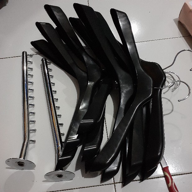 Hanger Dewasa 181 Hitam