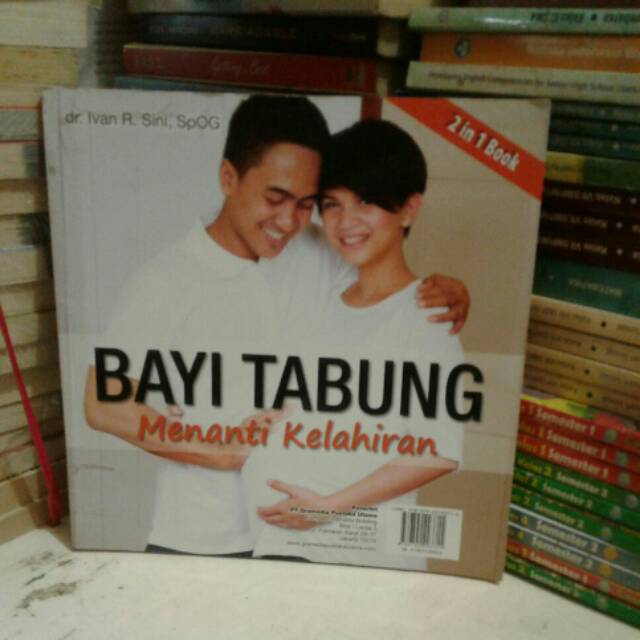 BAYI TABUNG MENANTI KELAHIRAN.