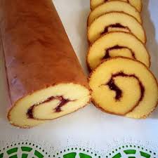 Roll Cake / Bolu Gulung / Swiss Roll Strawberry/ Swiss Roll Chocolate