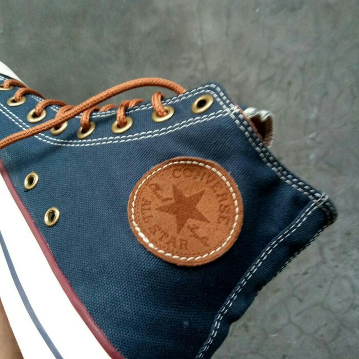 Sepatu Converse Sneakers Pria Wanita Navy Biru Dongker Casual Kets High Tinggi Import Vietnam