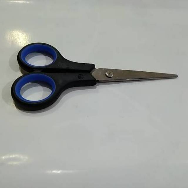 

Gunting panjang 14cm