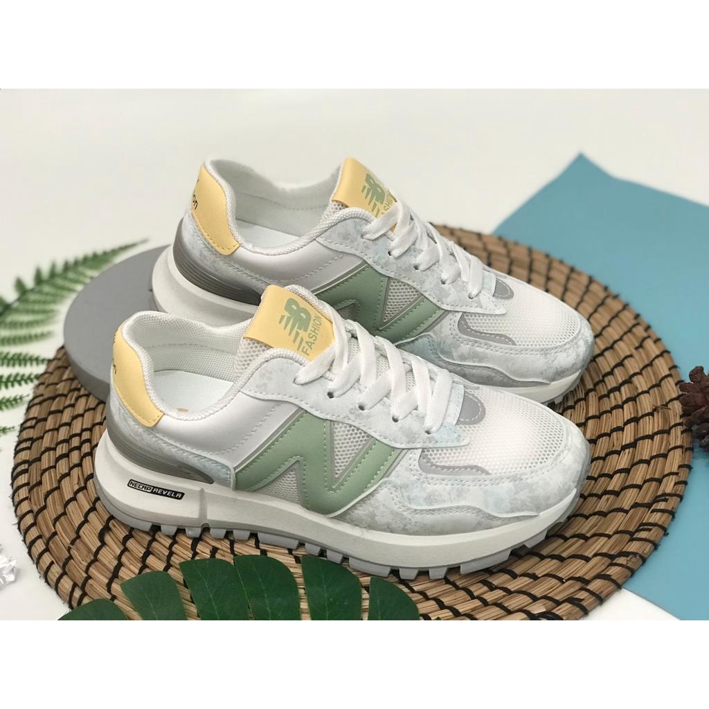 SEPATU SNEAKERS WANITA FASHION PREMIUM TERKEKINIAN-1