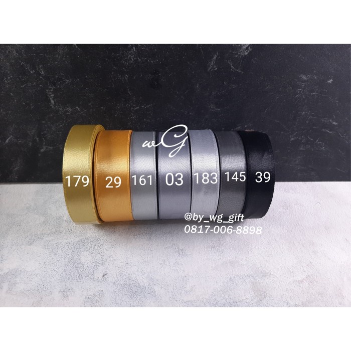 

Pita Satin - Polos ; Mix Colour L ; Mix Size; Panjang 20 yard