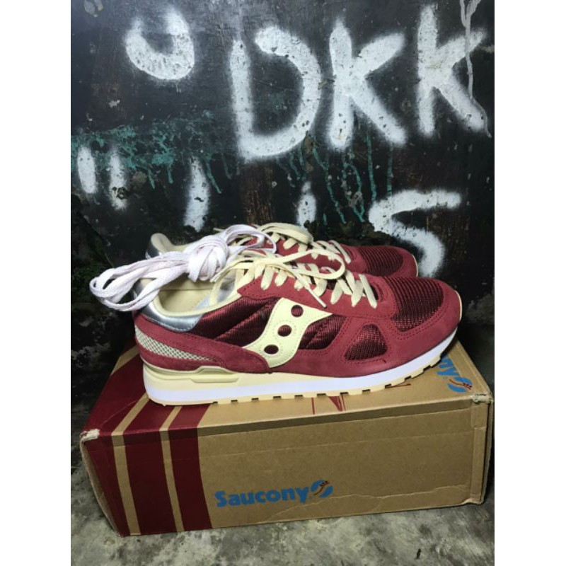 Saucony shadow size 44