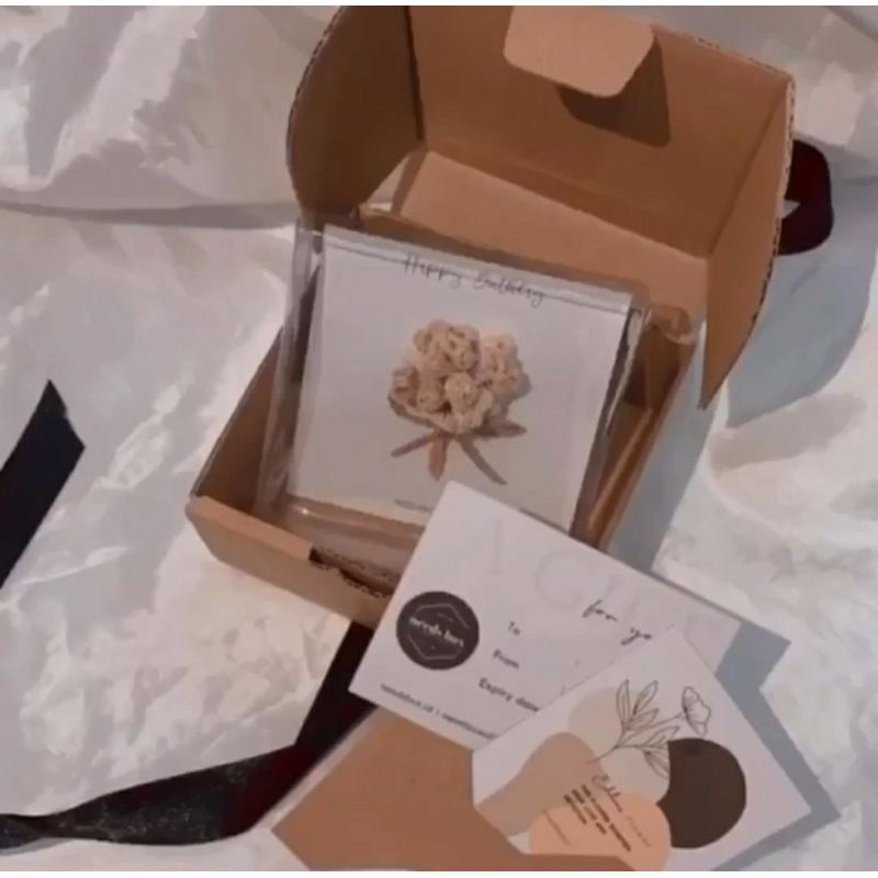 Mini Dried Flowers Birthday Box