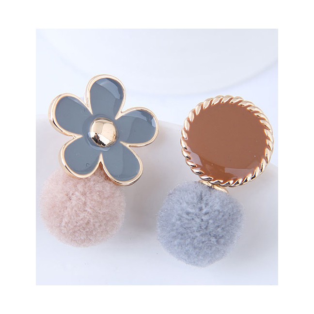 LRC Anting Tusuk Fashion Flower Shape Decorated Pom Earrings