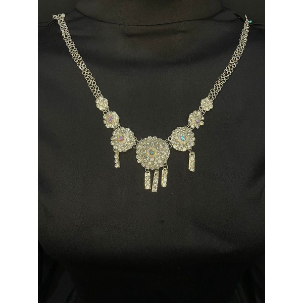 kalung domas kebaya