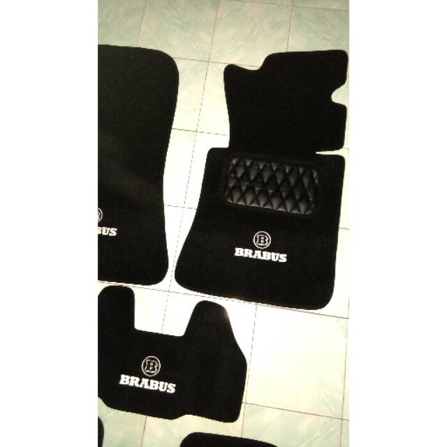 Karpet mercy boxer W124 logo brabus