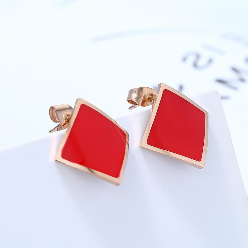 Anting Stud Titanium Korea Style Wanita Anti Karat Model Petak Merah melengkung