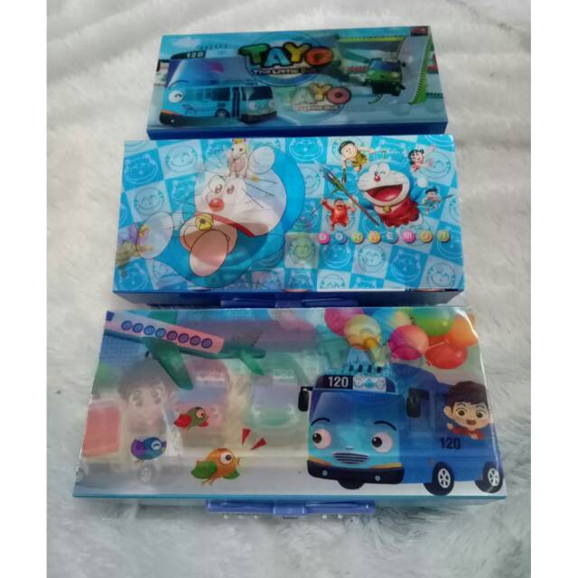 

Kotak Pensil/Tempat Pensil Hologram/Tempat Pensil Kode Karakter