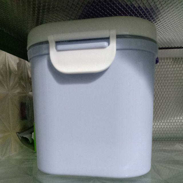 [import] - Shabby Kotak Tempat Penyimpanan Susu Bubuk Makanan Super Praktis Bahan Plastik Bpa Free