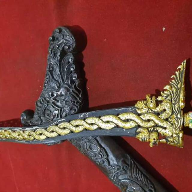 Keris naga kembar manten