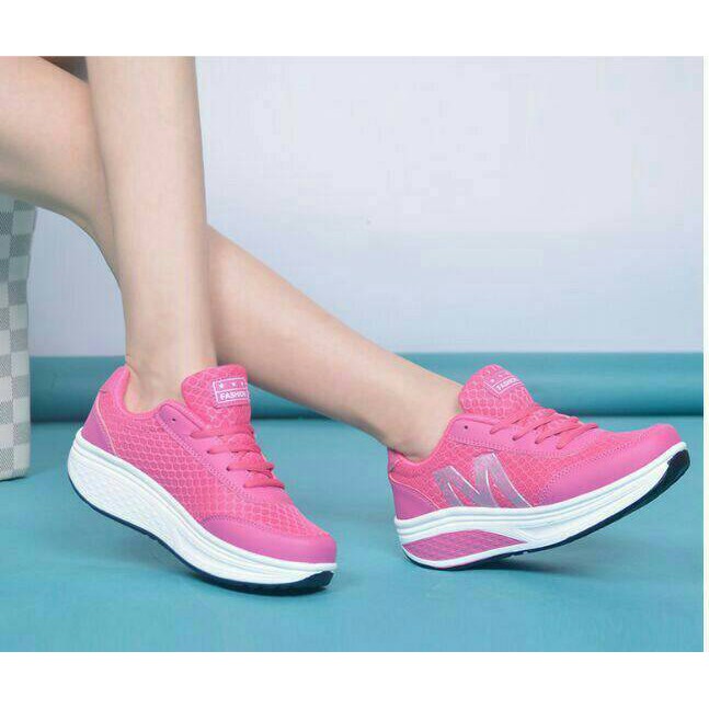 SEPATU WANITA PINK  FANTA KEKINIAN