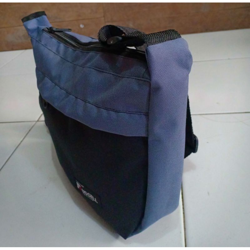 Tas selempang Russel/Sling bag oval