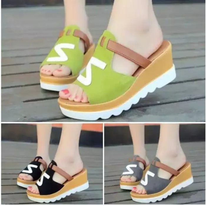 jf13-Sandal weadges wanita Casual Warna Hitam