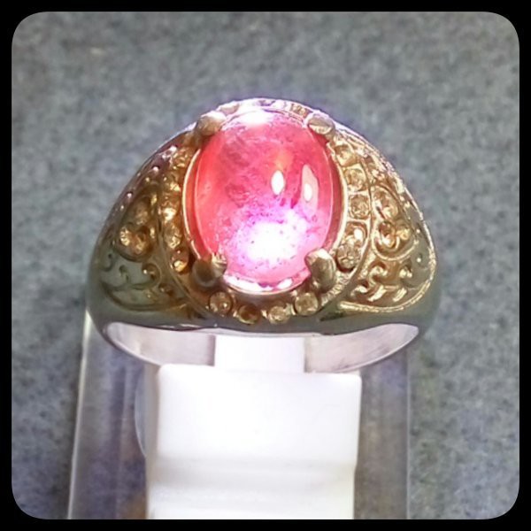 Ruby Madagaskar Mulus Istimewa Size Kantoran
