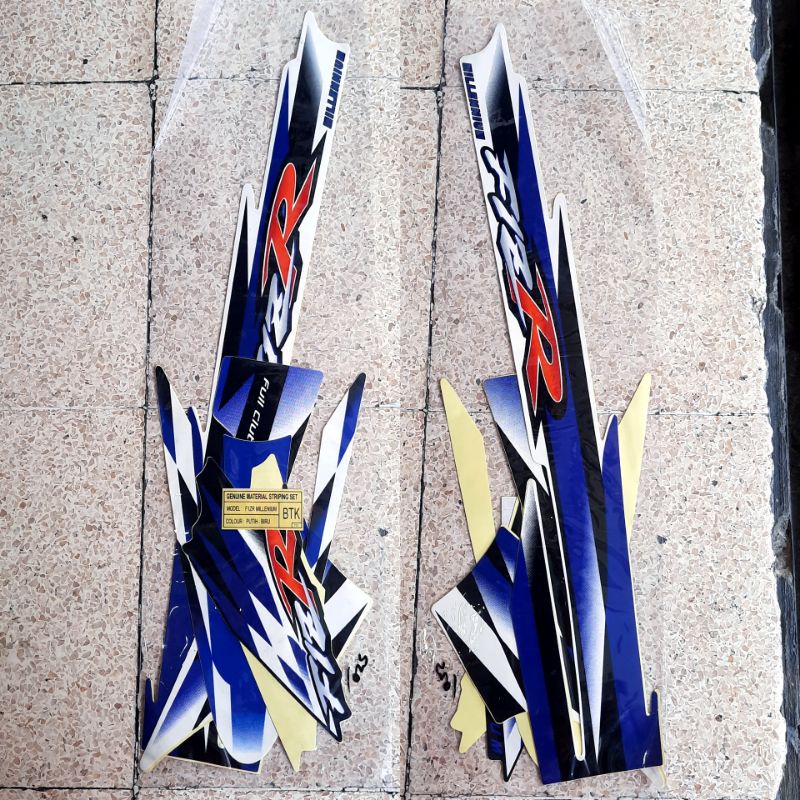 striping fizr millenium biru putih / striping fiz r millenium / striping f1zr millenium / striping f