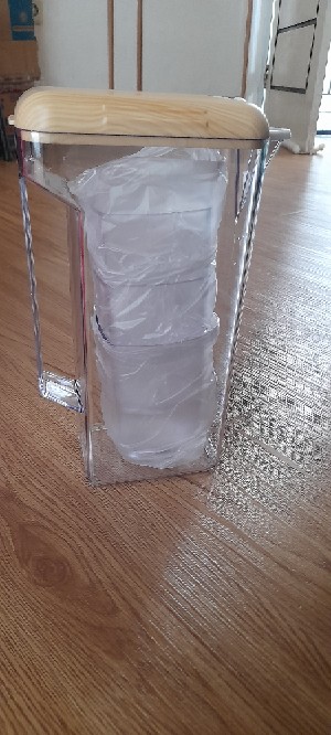 Teko Air Panas Dan Dingin Set Dengan Cangkir / Teko Plastik Air Minum Jug 2 Liter Besar Plastik Vs