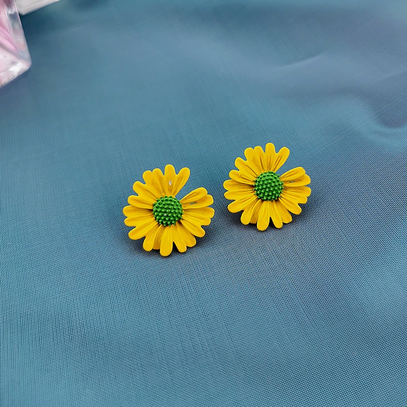 Sedikit Daisy stud anting-anting Krisan bunga Putih anting-anting BUNGA MATAHARI kelopak perak pin a