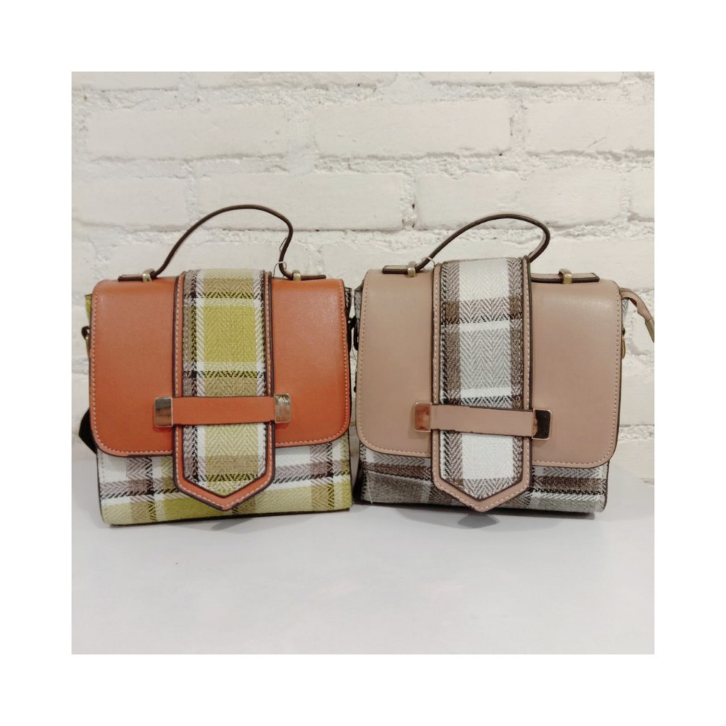 Tas selempang wanita kulit motif kain kotak 2018A