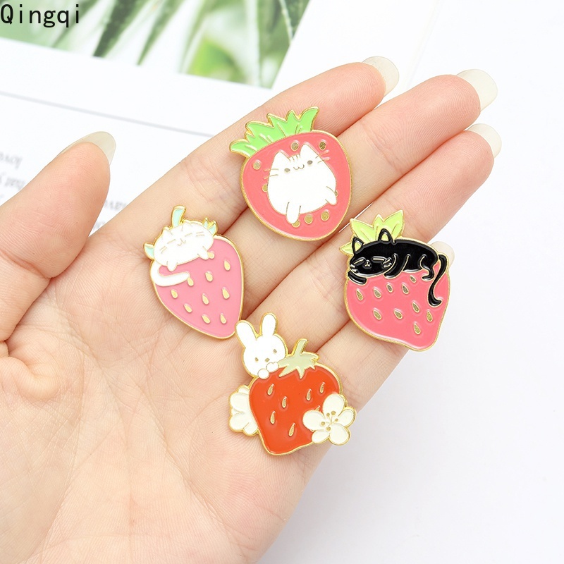 Bros Pin Enamel Desain Kartun Buah Strawberry Kucing Kelinci Untuk Pakaian