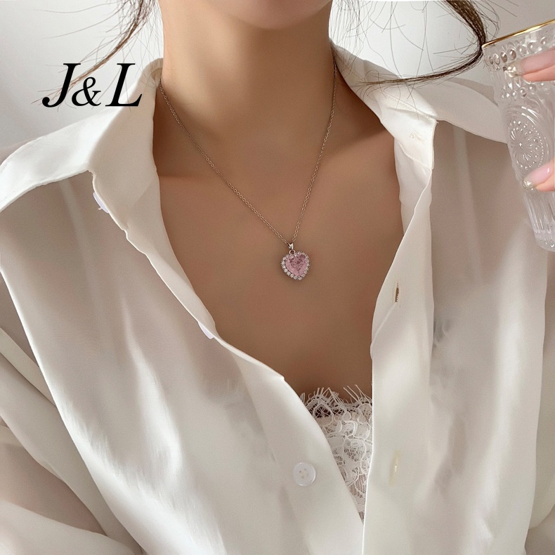 Kalung Rantai Liontin Hati Hias Kristal Zircon Imitasi Bahan Alloy Warna Pink Untuk Wanita